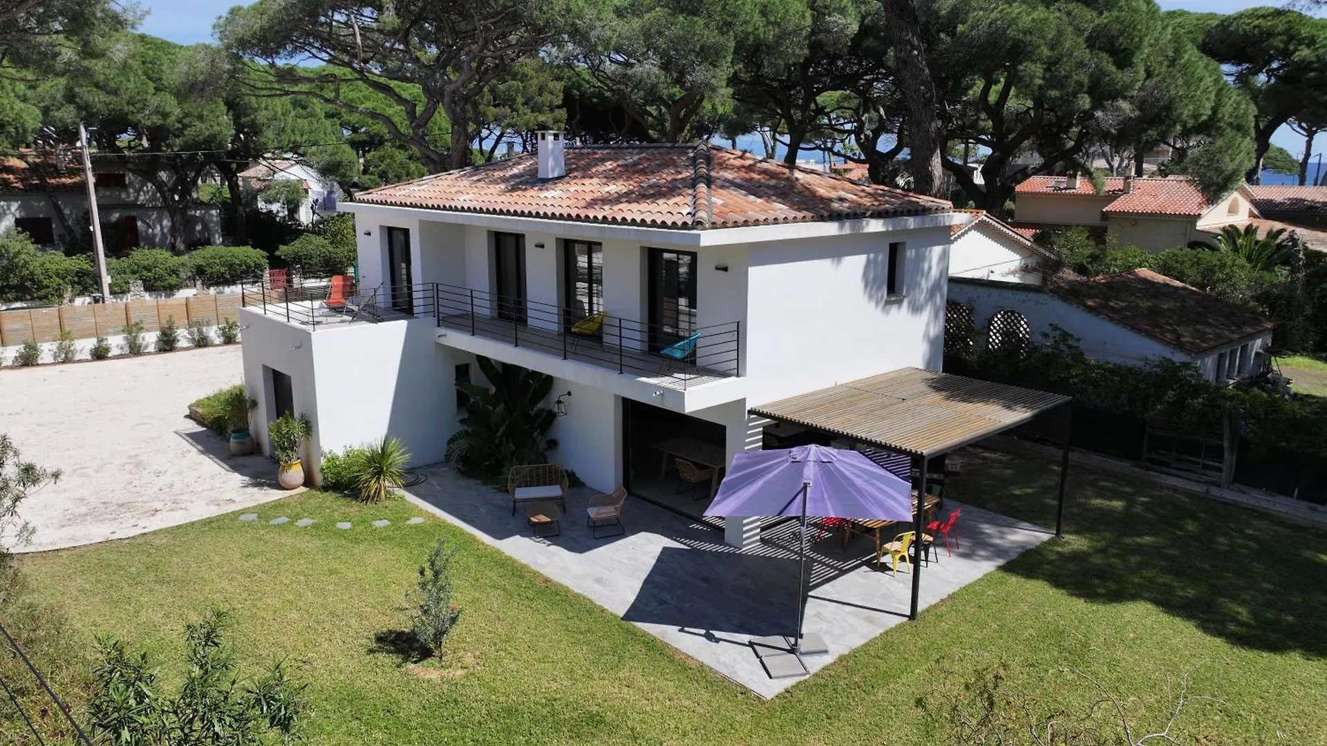 Holiday home Villa Les Pesquiers Hyeres France