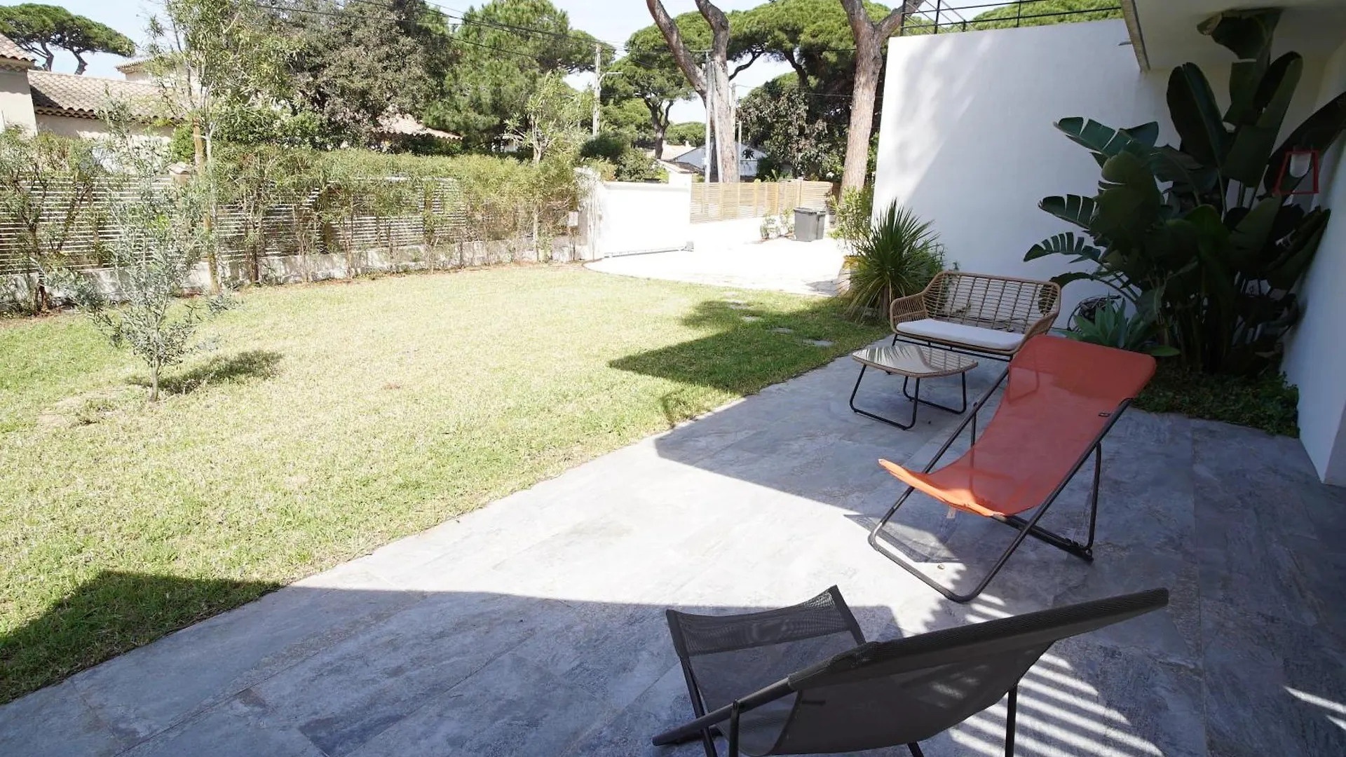 Villa Les Pesquiers Hyeres 0*,  France