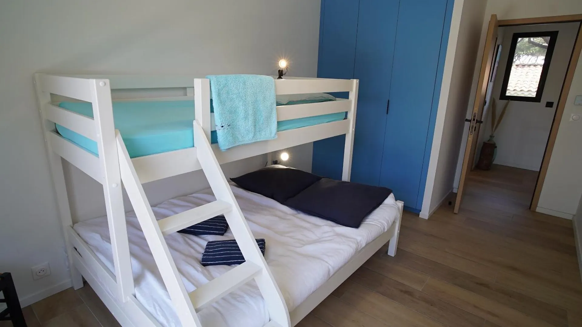 Holiday home Villa Les Pesquiers Hyeres France