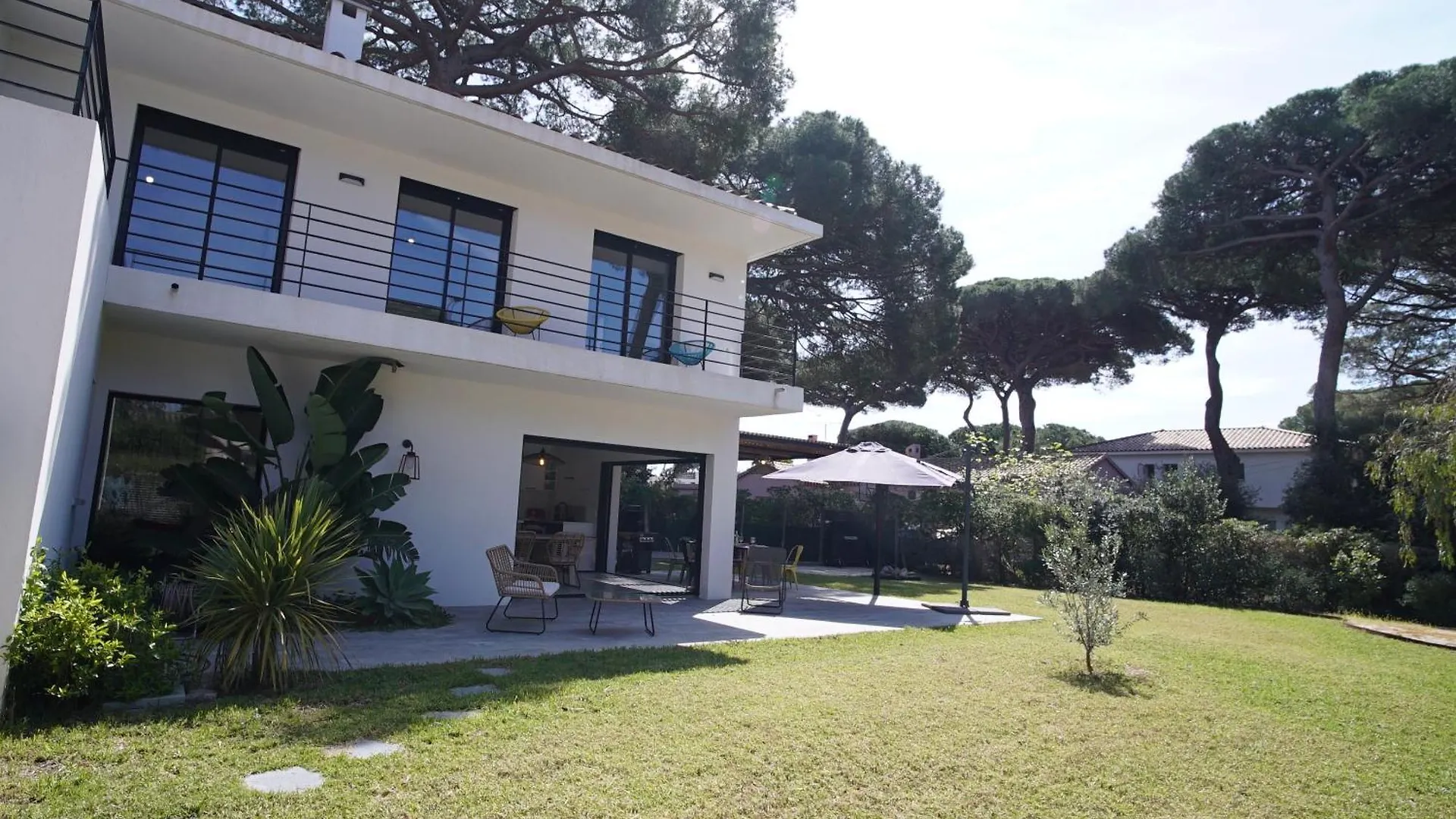Holiday home Villa Les Pesquiers Hyeres
